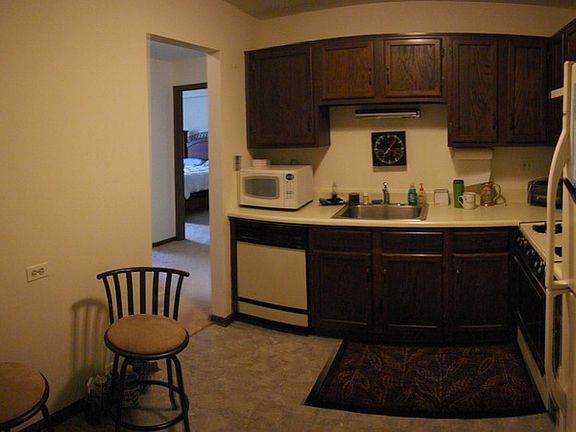 4th image of 263 S Clubhouse Dr Unit 102