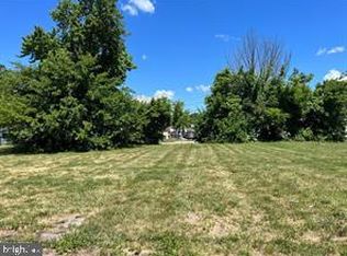 520 W 3rd St, Chester, PA 19013