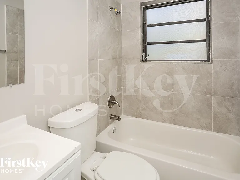 3751 NW 170th St — Photo 15