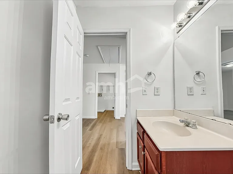 416 Magna Dr — Photo 15