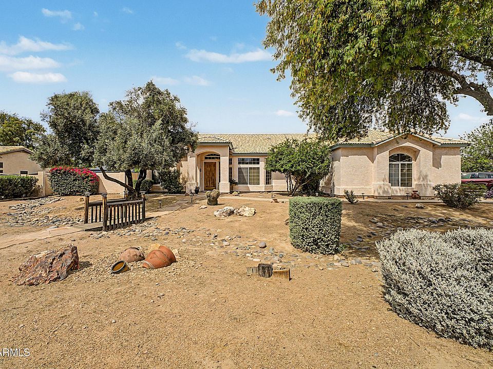 1st image of 19336 E AVENIDA DEL VALLE --