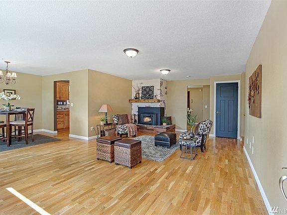 5th image of 4710 129th Ave E