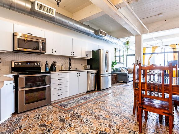 5th image of 951 5th Ave APT 302