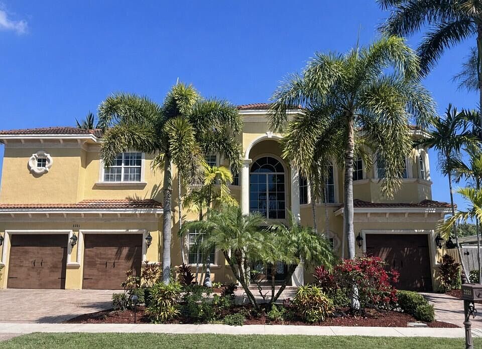 1st image of 2221 NE 48th Court