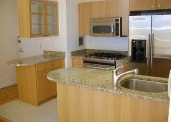 Rented by R New York | media 23