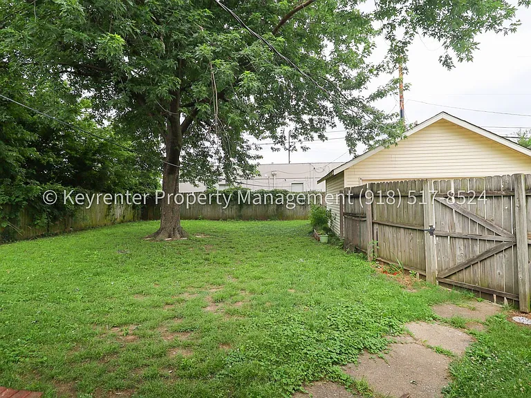 1626 S Indianapolis Ave — Photo 25