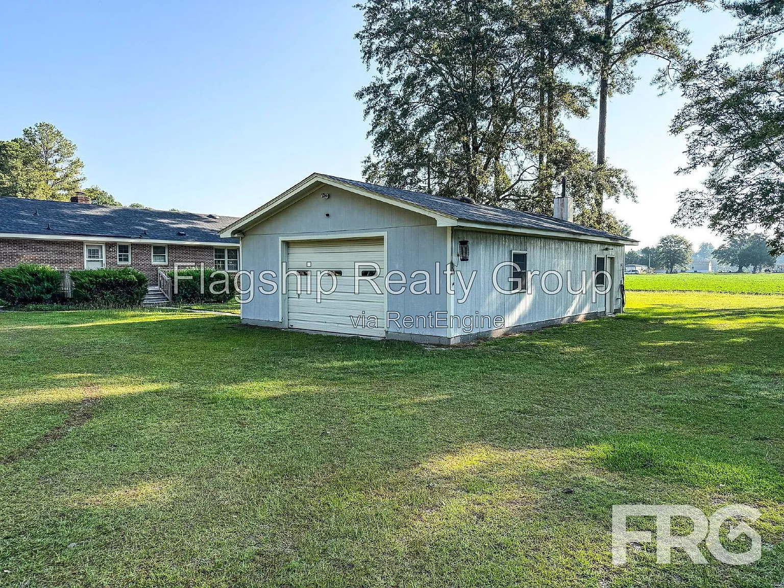 3 bed, 2.5 bath, 1450 sqft, $1,800 — Photo 4