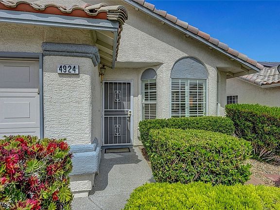 4th image of 4924 Cedar Lawn Way
