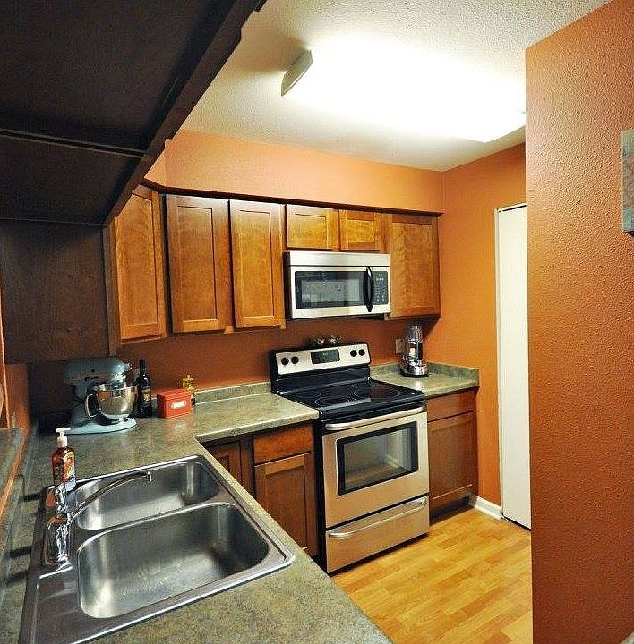 1st image of 801 Harbor House Dr Unit 3