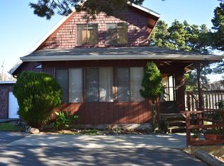 915 Marina Heights Rd, Brookings, OR 97415