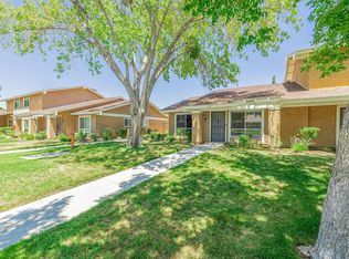 2907 W Avenue J4, Lancaster, CA 93536