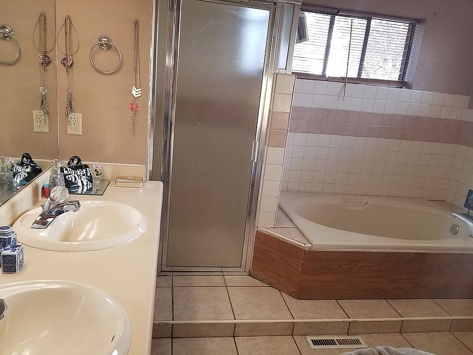 Master bath off master bedroom