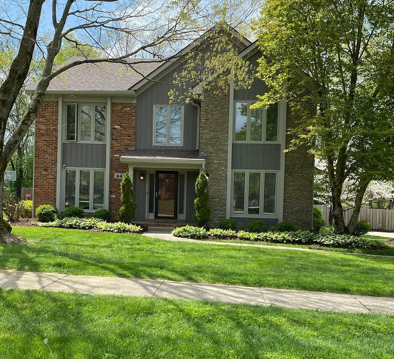 4 bed, 2.5 bath, 3100 sqft, $4,500 — Photo 1