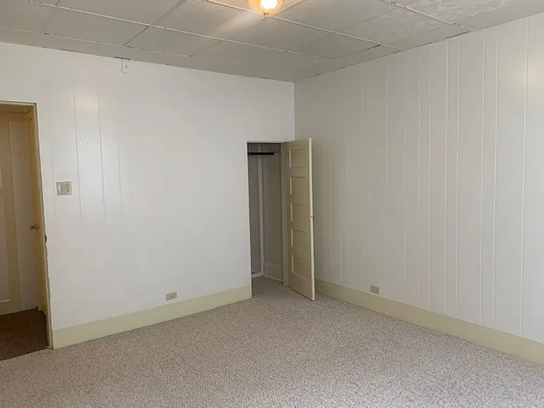 207 East Main St — Photo 10
