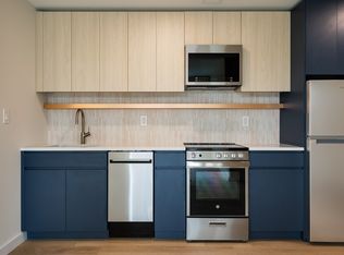 100 S 9th St #401, Brooklyn, NY 11249