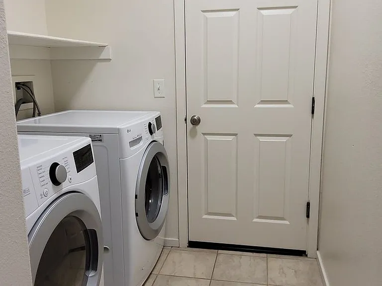 1414 Blueberry Ave — Photo 23