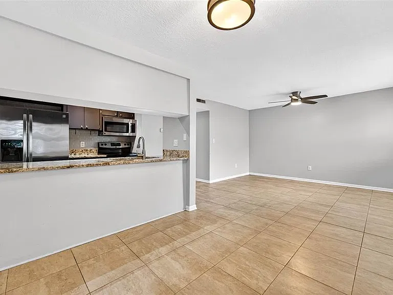 527 S Lincoln Ave #A104 — Photo 5