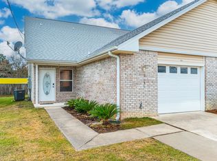 2139 Tom St, Navarre, FL 32566