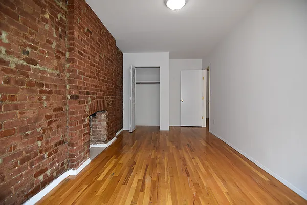 Rented by CNC-Assets | media 13