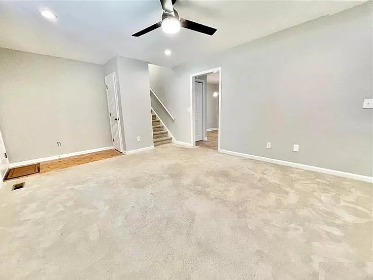 foyer and living room - 216 Trillingham Ln