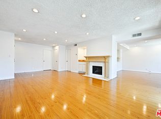 4200 Via Dolce APT 127, Marina Del Rey, CA 90292