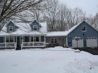 44 Ridge St, Forest City, PA 18421