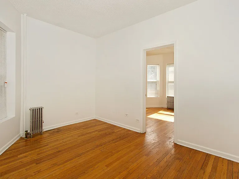 7643 S Stewart — Photo 16