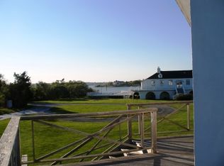 9A Dune Rd, Quogue, NY 11959