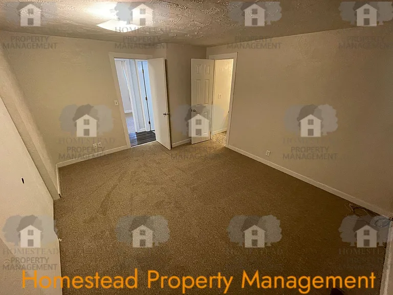 130 Cottonwood Ct — Photo 16