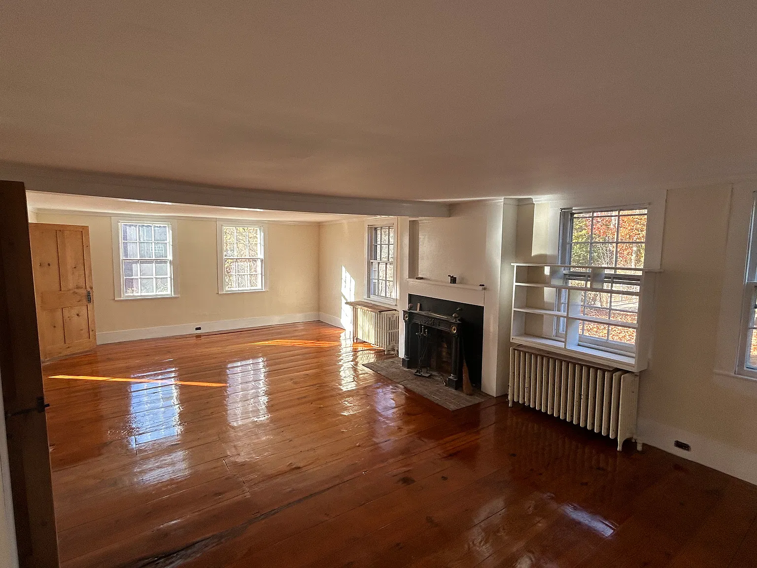 4 bed, 2340 sqft, $3,750 — Photo 3