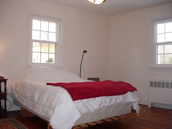 5th image of 9032 Jackson Ln
