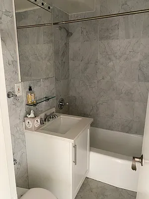 Rented by Real Estate Investors Group LLC | media 16