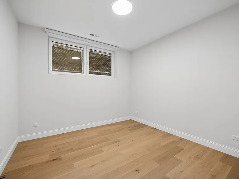 3739 N Clifton Ave #1 — Photo 53