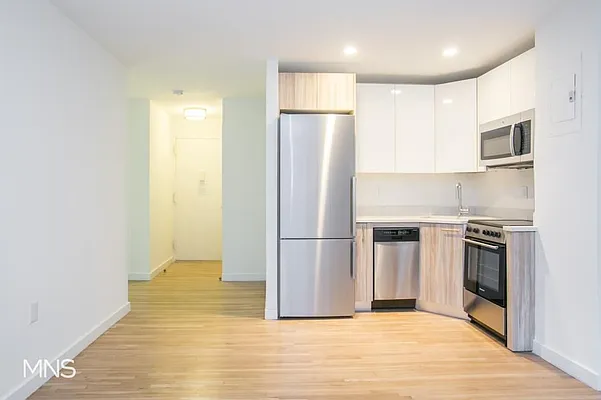 Rented by MNS Marketing | media 12