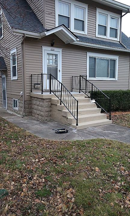 1st image of 620 W Ashland Ave