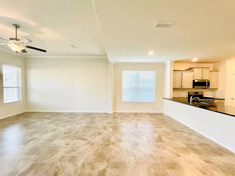 1915 Orchard Berry Ln — Photo 11