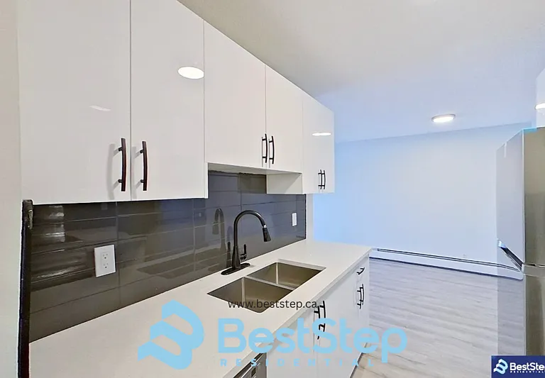 10837 117th St NW #401 — Photo 3