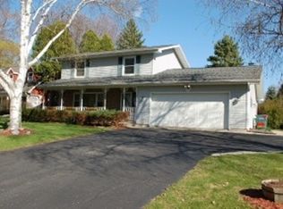 1121 Lake Shore Dr, Beaver Dam, WI 53916