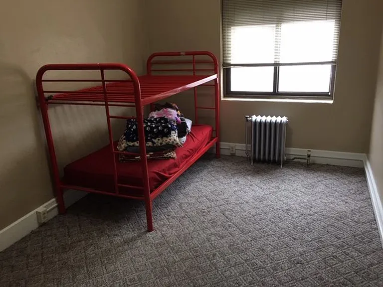 312 N Lawler St — Photo 30