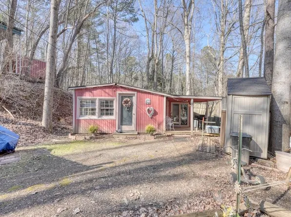 29 34th St, Ellijay, GA 30540