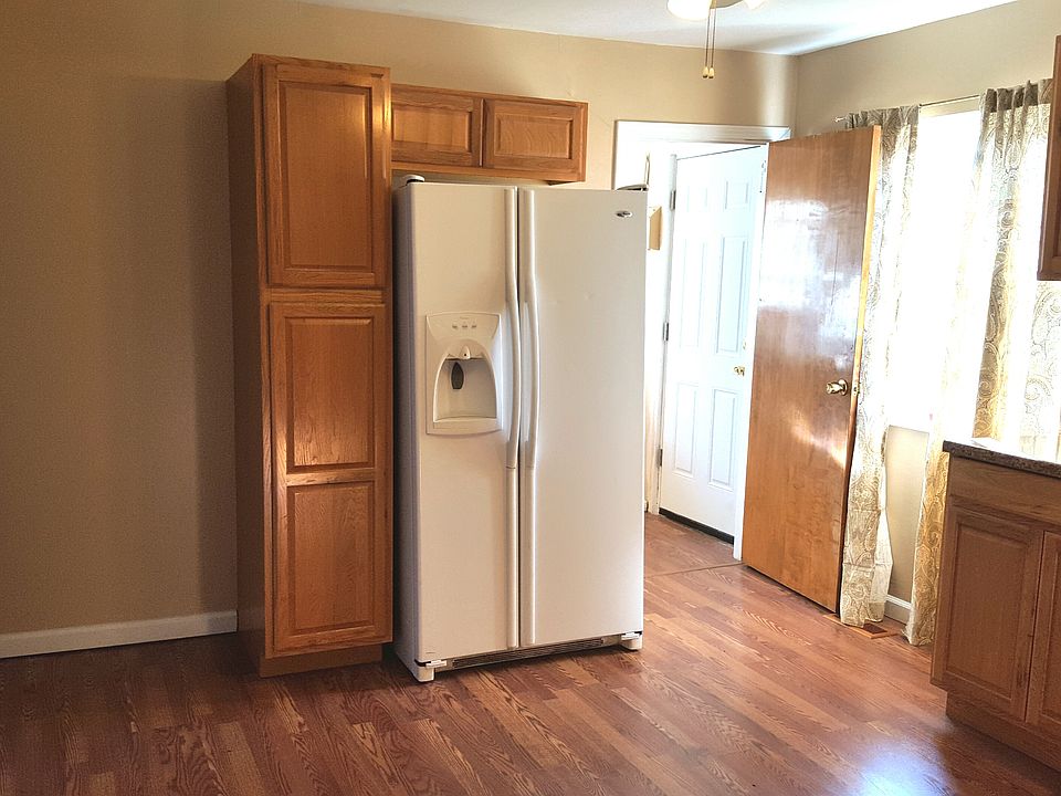 1st image of 30505 Groveland St