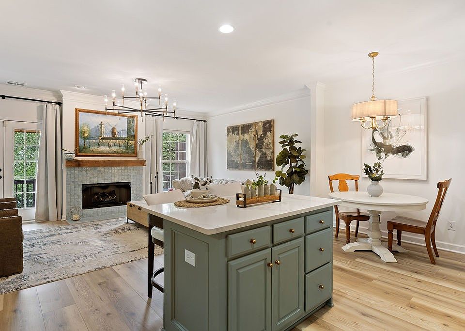 1st image of 1807 Brentwood Pointe