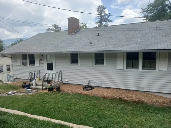 117 Carolina Rd #1, Lake Junaluska, NC 28745
