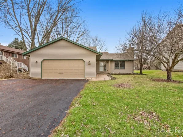 2309 Candlewick Dr SE, Poplar Grove, IL 61065