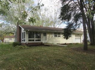 1165 Beechview Dr, Vermilion, OH 44089