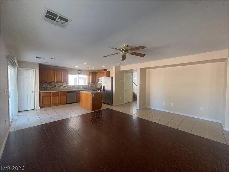 220 Stagecoach Flats Ave — Photo 5