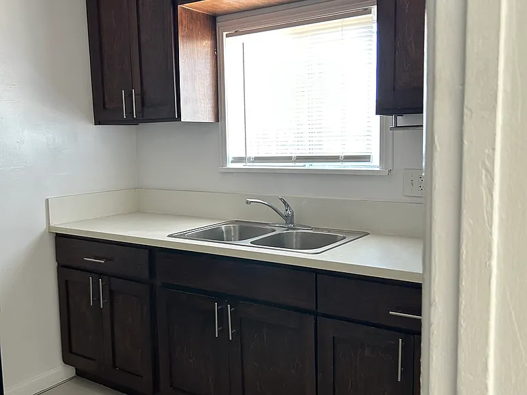 2131 E 119th St #2135 — Photo 13