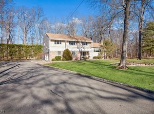 68 Fairchild Pl, Hanover Twp., NJ 07981