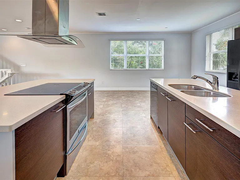 1508 SW 4th Ave — Photo 14