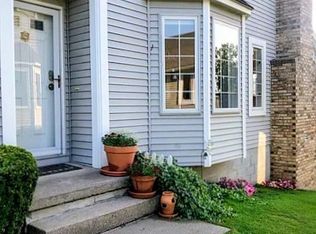 21 Nouveau Pl, Fairport, NY 14450